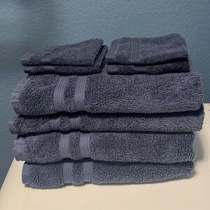 4 towels & 4 washcloths